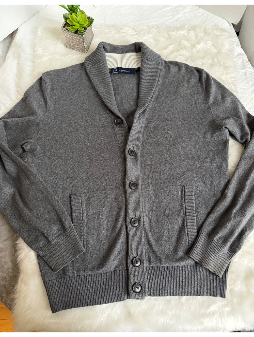 GAP Men's Cotton Cashmere Gray Button-Up Cardigan Sweater, M